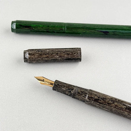 Eboya 湧然 YUZEN Regular Color Kunpu / Shenlong Ebonite 14K Gold Fountain Pen