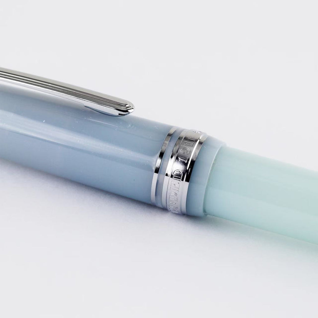 Kinokuniya Bookstore Exclusive - Sora Series, Season 2: Through the Rain 14K Gold Sailor Medium-sized Fountain Pen